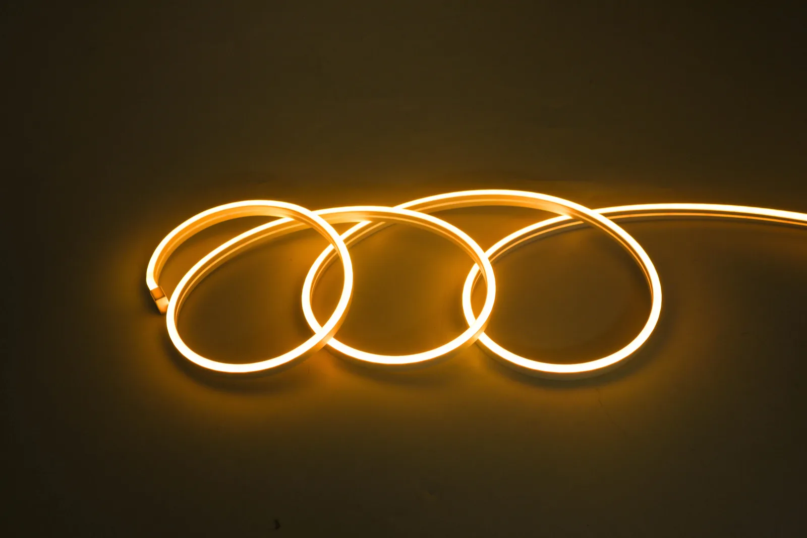 CINTA LED 12V DORADO NEON INTERIOR EXTERIOR CORTE CADA 3CM